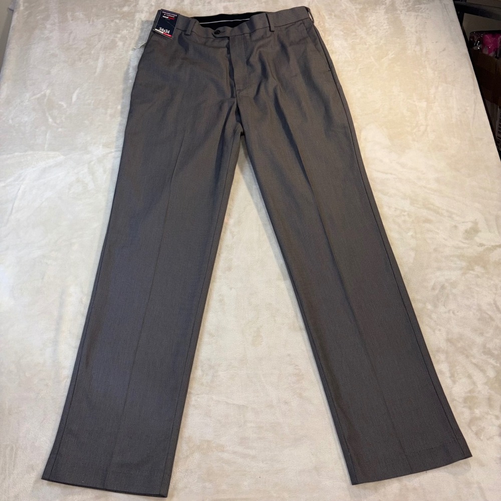 Roundtree & Yorke TravelSmart Twill Pants Mens 34x34 Gray Flat Front Classic Fit